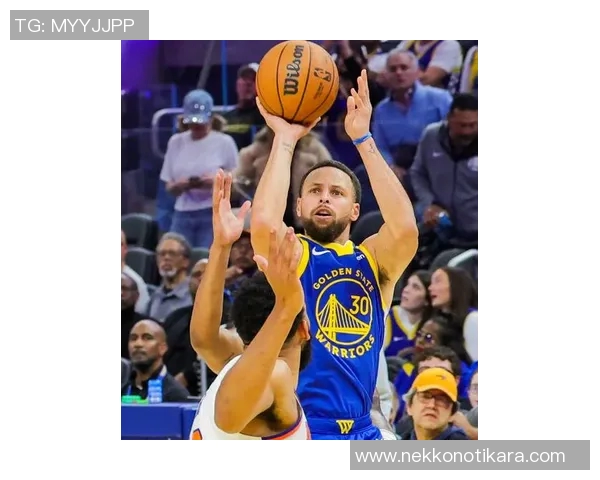 勇士队核心球员备战新赛季：重燃辉煌的决心